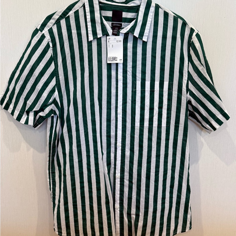 Green and White H&M Striped Men's Shirt - Medium
